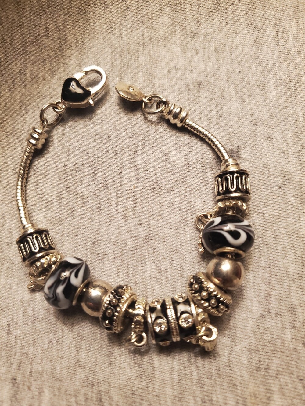 Pandora Style Black & White Murano Glass Charm Bracelet GUC 7.5"